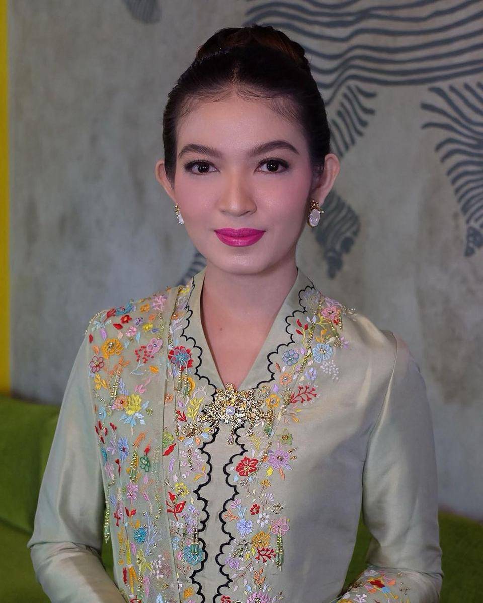 Instagram.com/antoniusanungmakeup